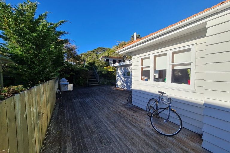 Photo of property in 93 Karori Road, Karori, Wellington, 6012