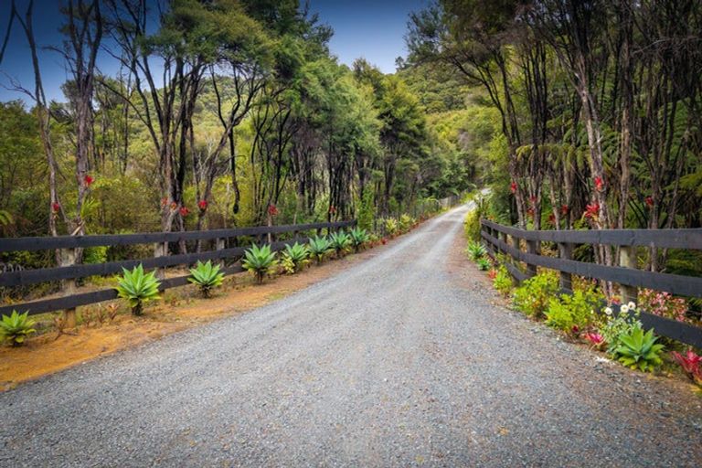 Photo of property in 281 J Tolhopf Road, Puhoi, Warkworth, 0981