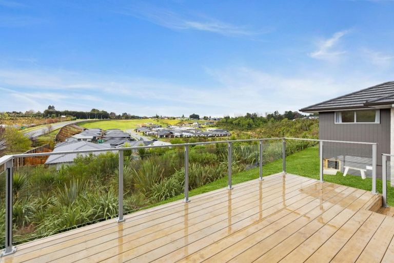 Photo of property in 30 Kiritiana Close, Pyes Pa, Tauranga, 3112