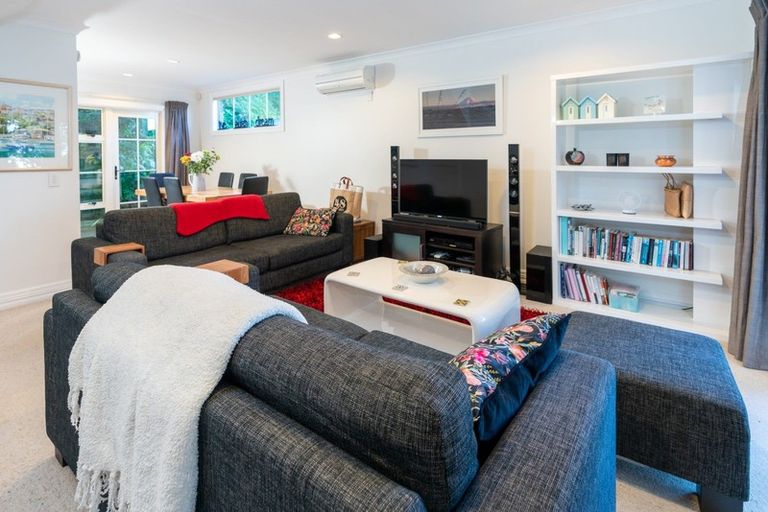 Photo of property in 33a Patanga Crescent, Thorndon, Wellington, 6011