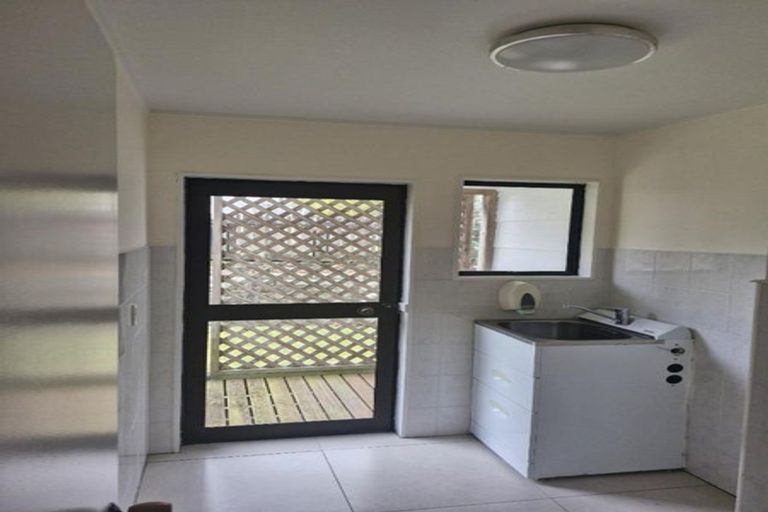 Photo of property in 36 Poplar Grove, Whalers Gate, New Plymouth, 4310