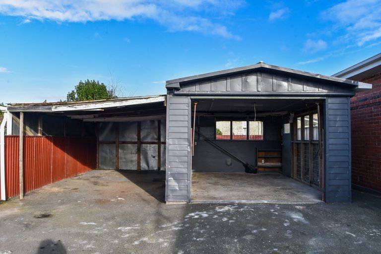 Photo of property in 168 Macandrew Road, South Dunedin, Dunedin, 9012