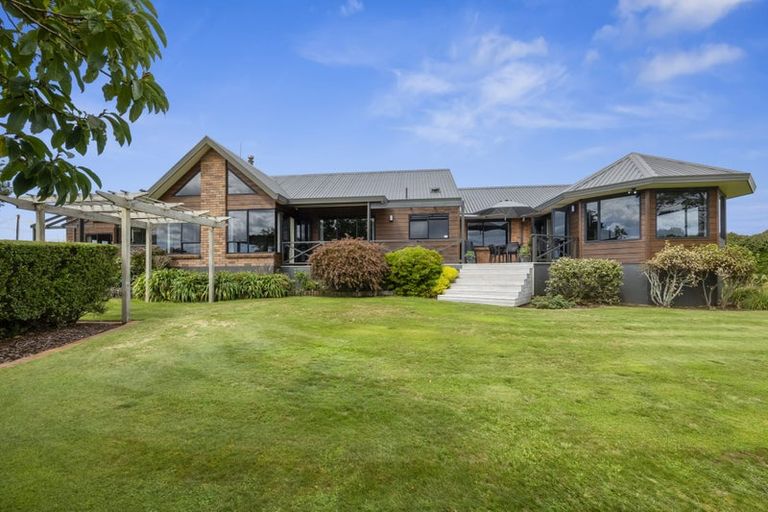 Photo of property in 110 Upland Road, Tarurutangi, New Plymouth, 4372