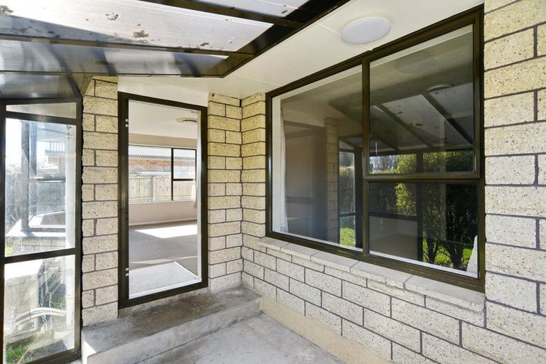 Photo of property in 5 Ballymena Drive, Belfast, Christchurch, 8051