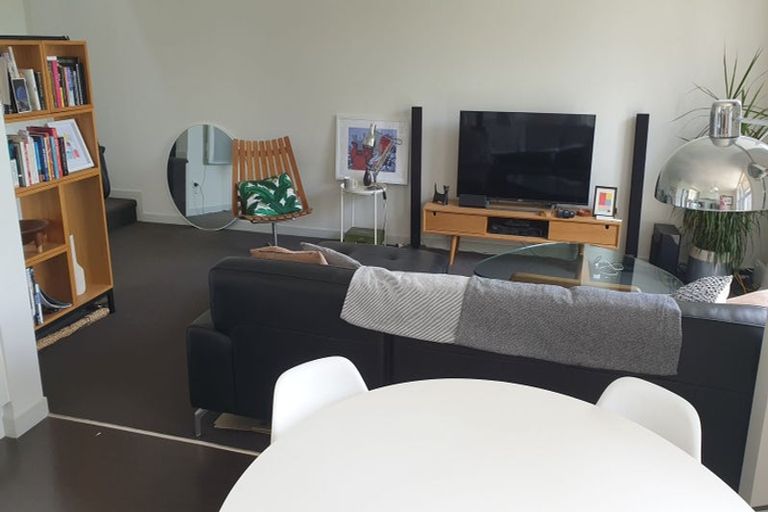 Photo of property in 44 Thompson Street, Mount Cook, Wellington, 6011