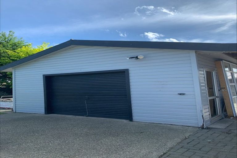 Photo of property in 50 Kilmarnock Street, Wallacetown, 9816