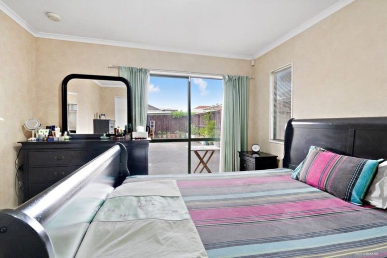 Photo of property in 70 Armoy Drive, East Tamaki, Auckland, 2016