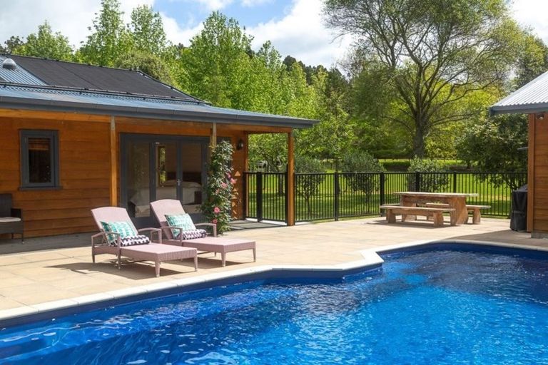 Photo of property in 1017 Tauhoa Road, Kaipara Flats, Warkworth, 0984