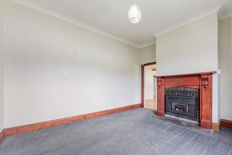 Photo of property in 24 Devon Street, Picton, 7220