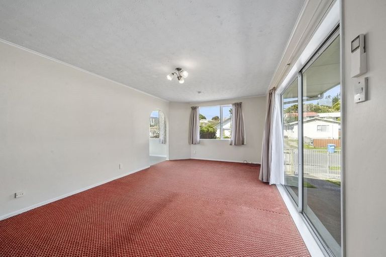 Photo of property in 18 Stockdale Street, Wainuiomata, Lower Hutt, 5014