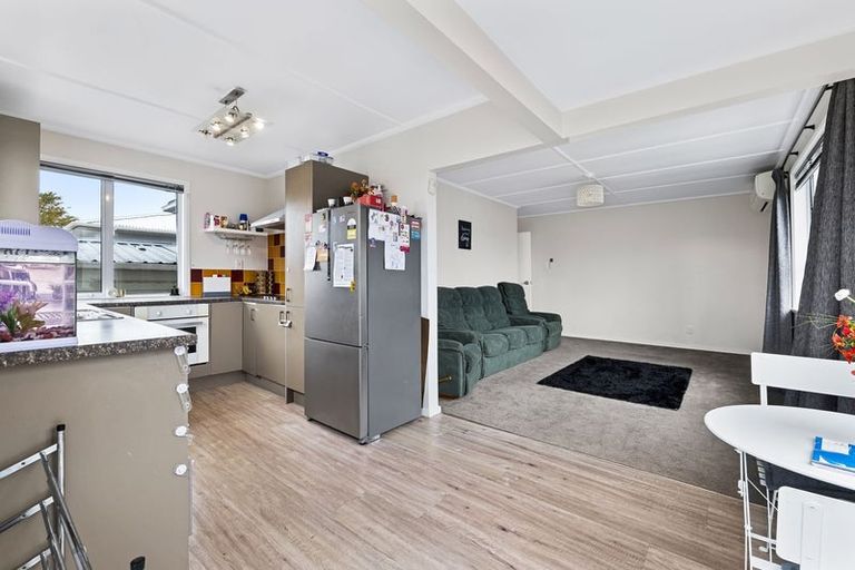 Photo of property in 1/324 Carrington Street, Vogeltown, New Plymouth, 4310