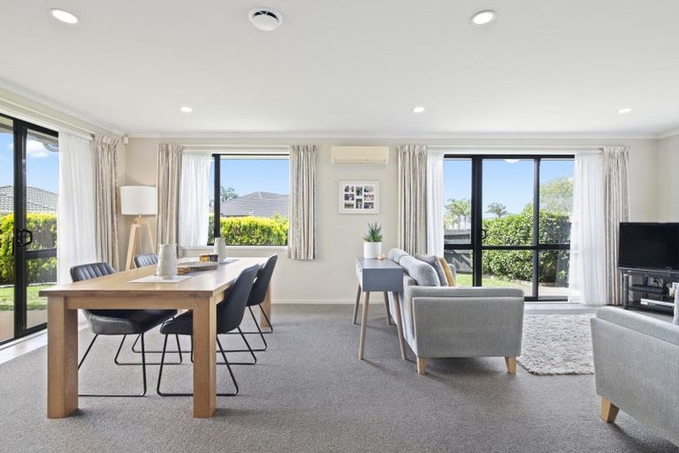 Photo of property in 42 Greig Place, Pukekohe, 2120