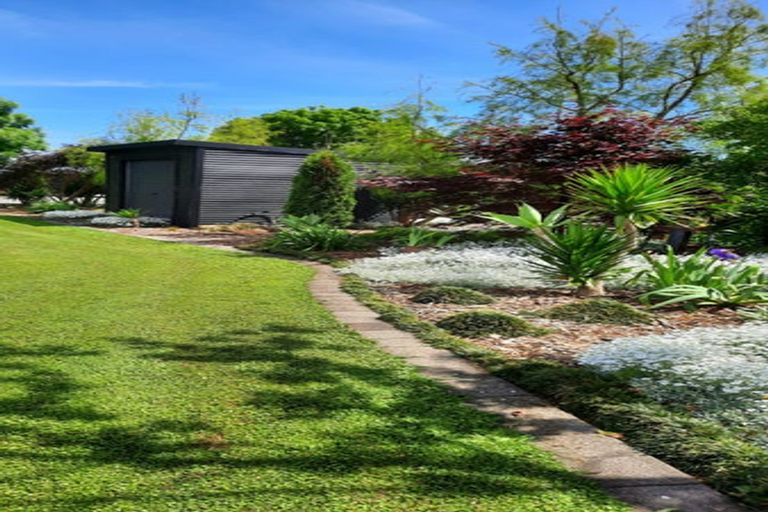 Photo of property in 24 Saint Laurent Way, Ohau, 5570