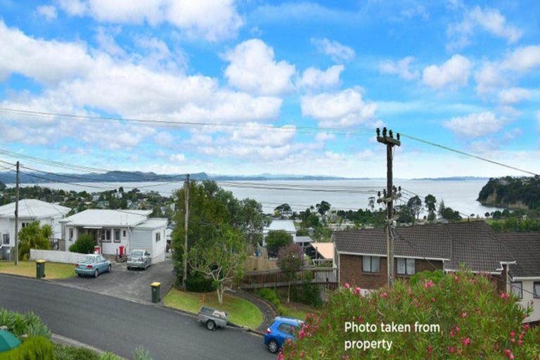 Photo of property in 35 Totara Road, Stanmore Bay, Whangaparaoa, 0932