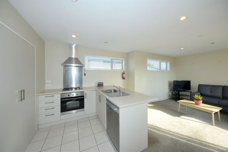 Photo of property in 9/9 Cameron Street, Sydenham, Christchurch, 8023
