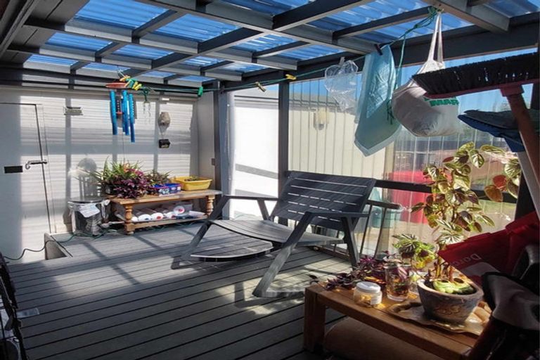 Photo of property in 1 Perth Street, Levin, 5510