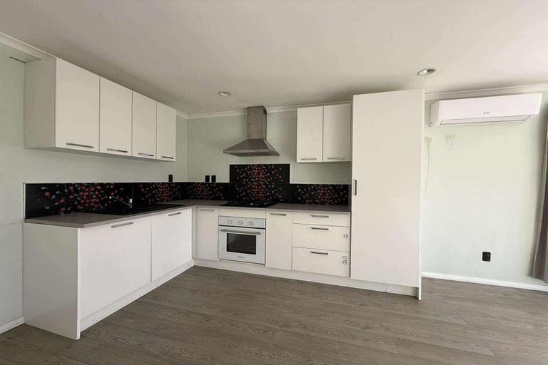 Photo of property in 120 Wainuiomata Road, Wainuiomata, Lower Hutt, 5014