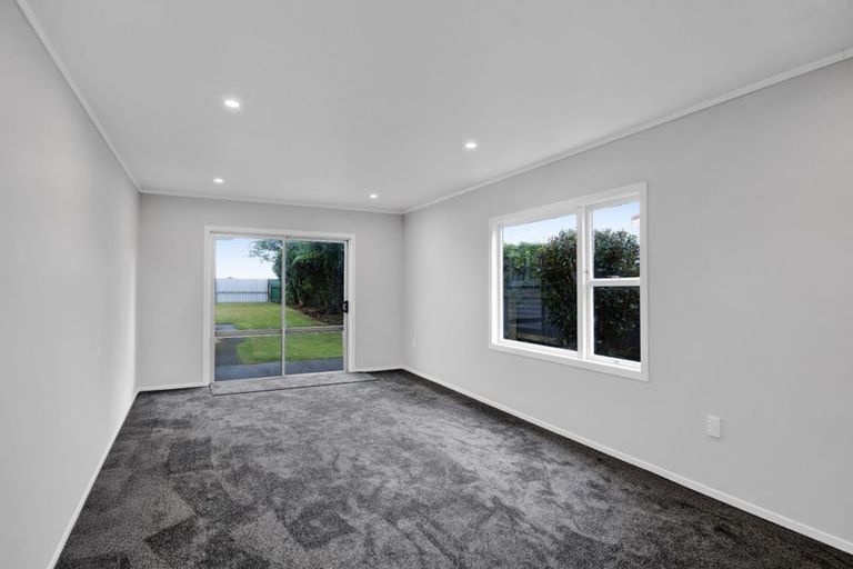 Photo of property in 41 Camberwell Road, Hawera, 4610