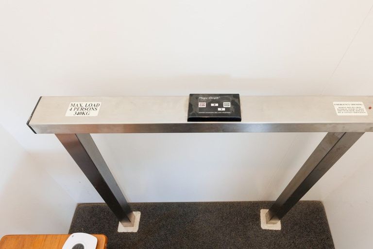 Photo of property in 121 Cashmere Drive, Fitzherbert, Palmerston North, 4410