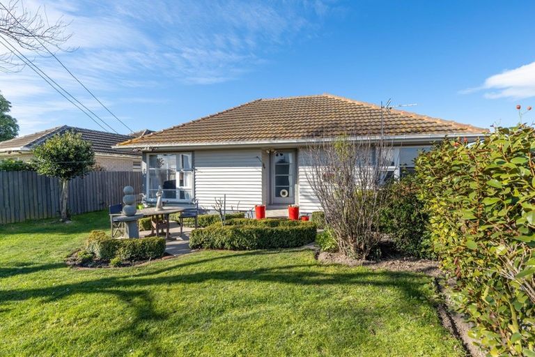 Photo of property in 24 Pembroke Street, Avondale, Christchurch, 8061