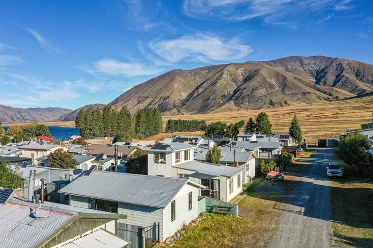 Photo of property in 97 Two Thumbs Street, Ashburton Lakes, Mount Somers, 7771