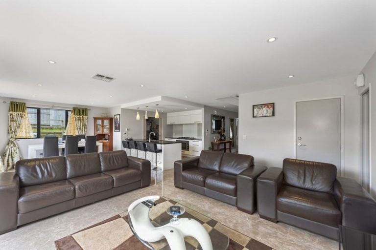 Photo of property in 35 Heathfield Avenue, Huntington, Hamilton, 3210