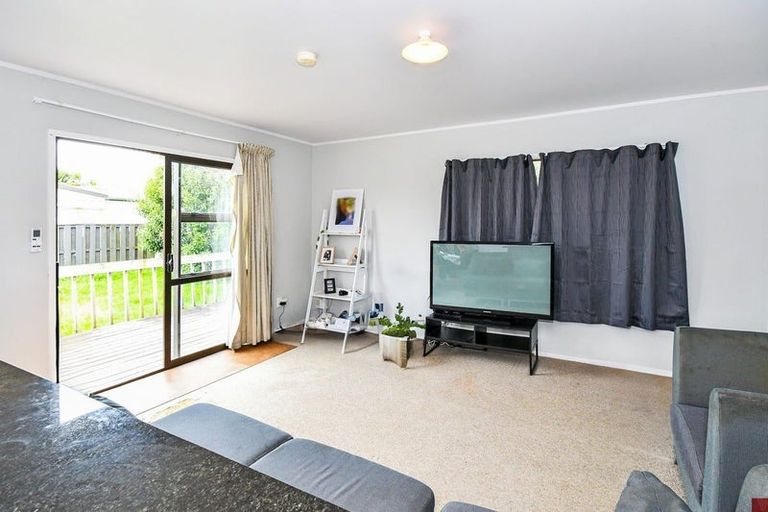Photo of property in 1/24 Burundi Avenue, Clendon Park, Auckland, 2103