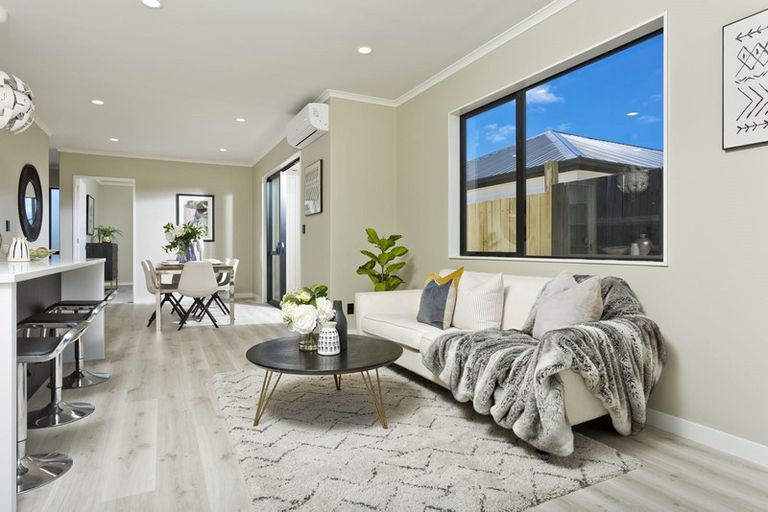 Photo of property in 41 Vinistra Road, Kumeu, 0810