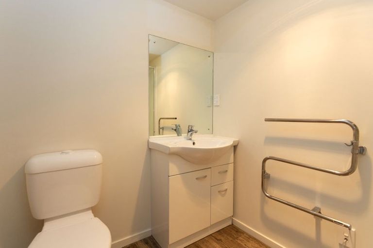 Photo of property in 100 Suva Street, Upper Riccarton, Christchurch, 8041