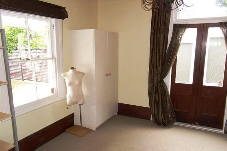 Photo of property in 13 Main Street, Hospital Hill, Napier, 4110