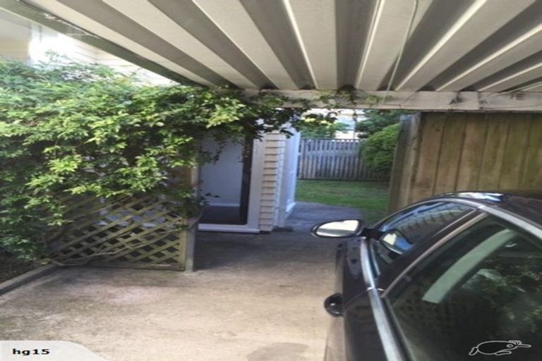 Photo of property in 6 Middlesex Place, Northland, Wellington, 6012