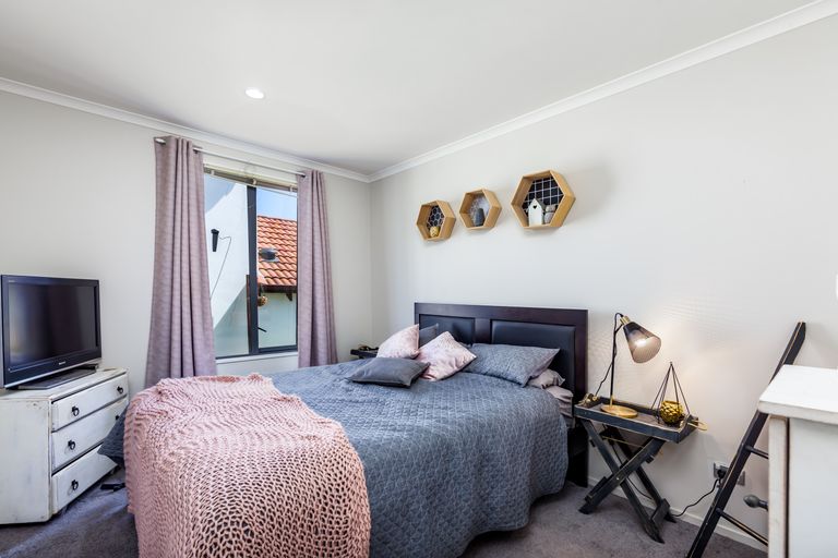 Photo of property in 77 Alverna View, Gulf Harbour, Whangaparaoa, 0930