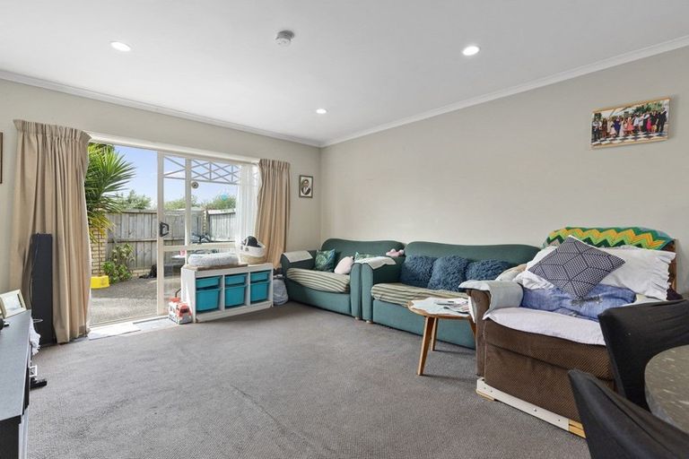 Photo of property in 2/201 Massey Street, Frankton, Hamilton, 3204