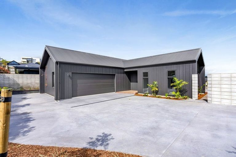 Photo of property in 80 Parklands Avenue, Bell Block, New Plymouth, 4312