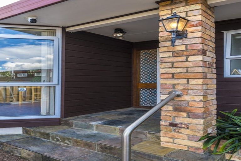 Photo of property in 2/73 Vintage Drive, Henderson, Auckland, 0612