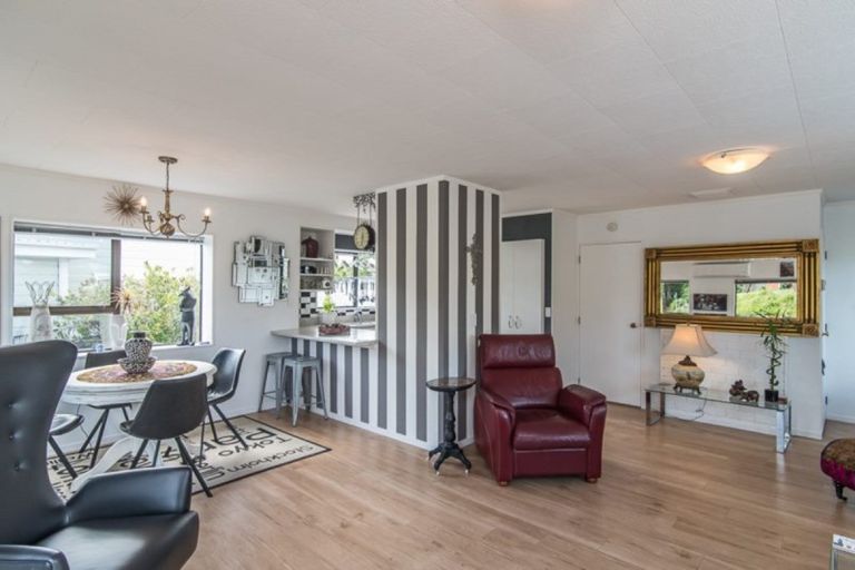 Photo of property in 15a Margaret Road, Raumati Beach, Paraparaumu, 5032