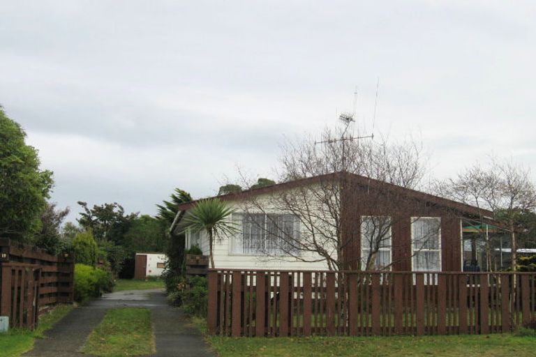 Photo of property in 9 Cypress Grove, Paraparaumu, 5032