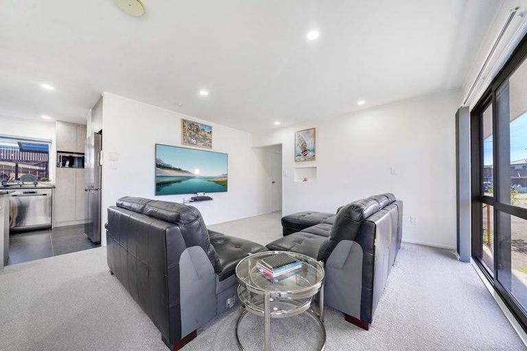 Photo of property in 1/57 Victoria Road, Papatoetoe, Auckland, 2025