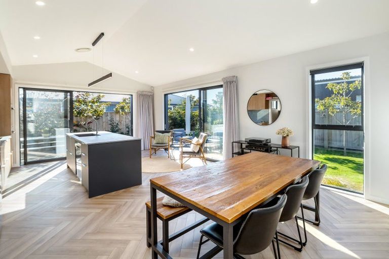 Photo of property in 6 Farley Avenue, Greytown, 5712