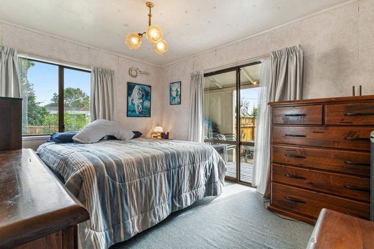 Photo of property in 5 Aronia Way, Goodwood Heights, Auckland, 2105