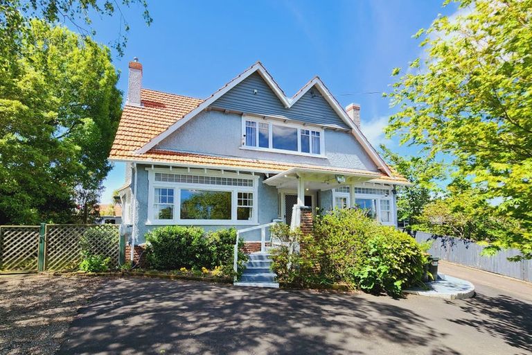 Photo of property in 151 Ruahine Street, Roslyn, Palmerston North, 4414