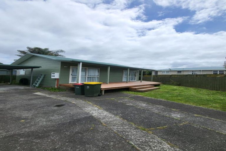 Photo of property in 8 Lomas Place, Manurewa, Auckland, 2102