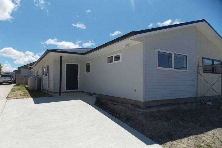 Photo of property in 19 Clyde Crescent, Roslyn, Palmerston North, 4414