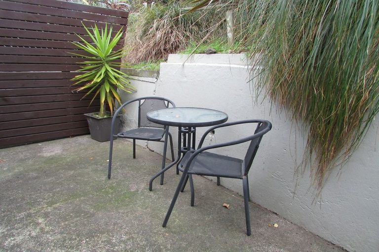 Photo of property in 2/26 Voelas Road, Lyttelton, 8082