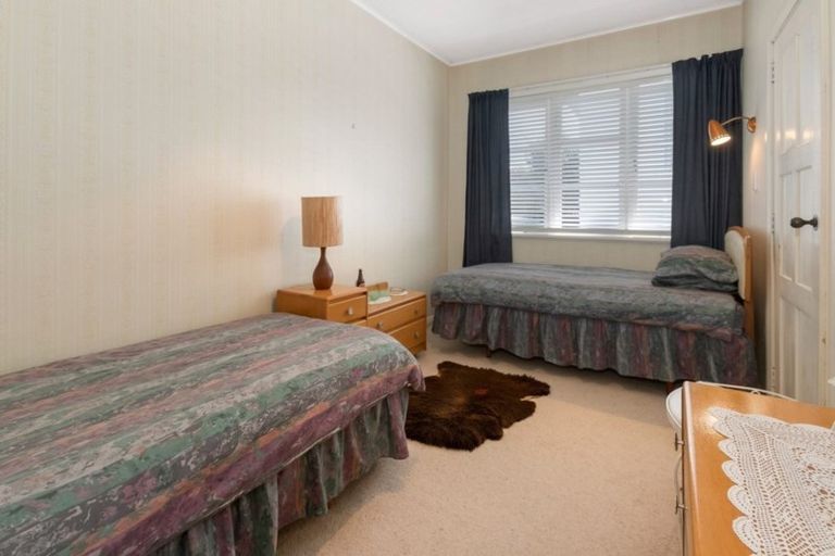 Photo of property in 75 Walmer Road, Point Chevalier, Auckland, 1022