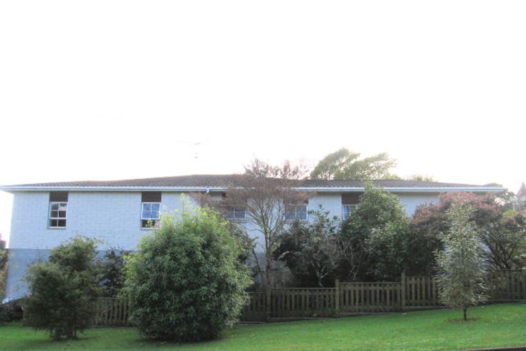 Photo of property in 9 Hira Street, Waikanae, 5036