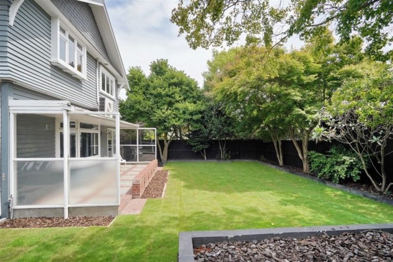 Photo of property in 205 Blighs Road, Strowan, Christchurch, 8052