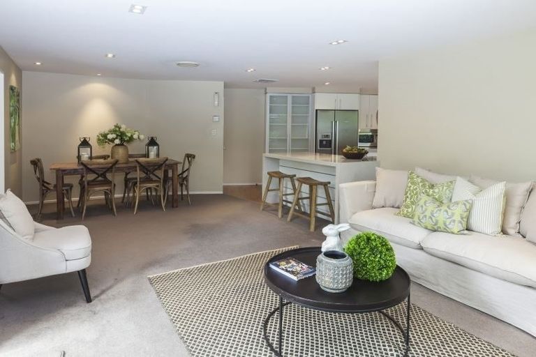 Photo of property in 87 Glandovey Road, Fendalton, Christchurch, 8052