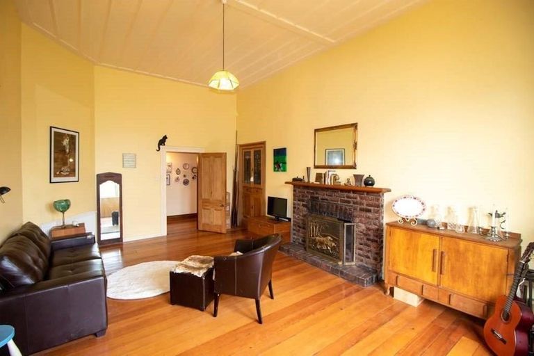 Photo of property in 49 Pukepapa Road, Marton, 4710