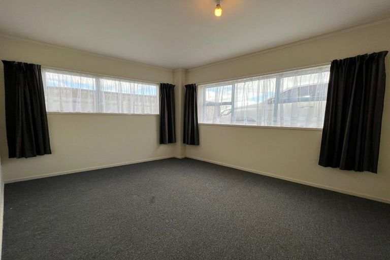 Photo of property in 5 Knights Drive, Hillpark, Auckland, 2102